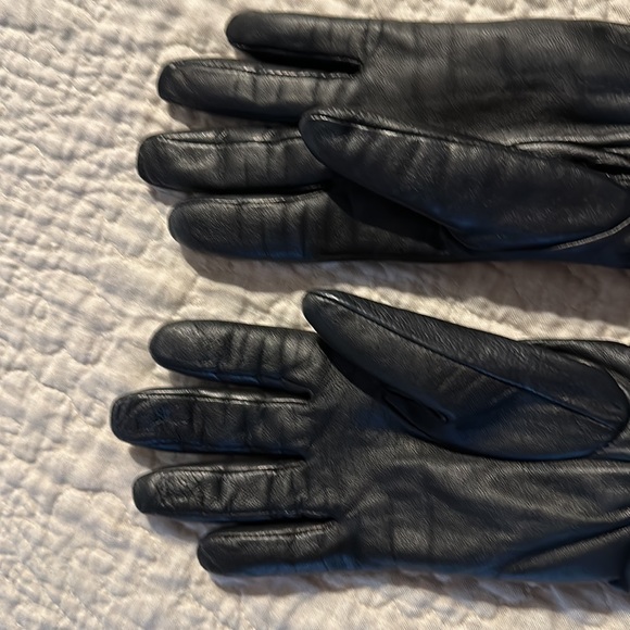 Women’s Ugg Leather Leopard Print Gloves size medium - Picture 5 of 9